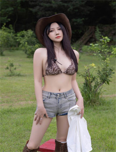 天海翼第一次与黑人